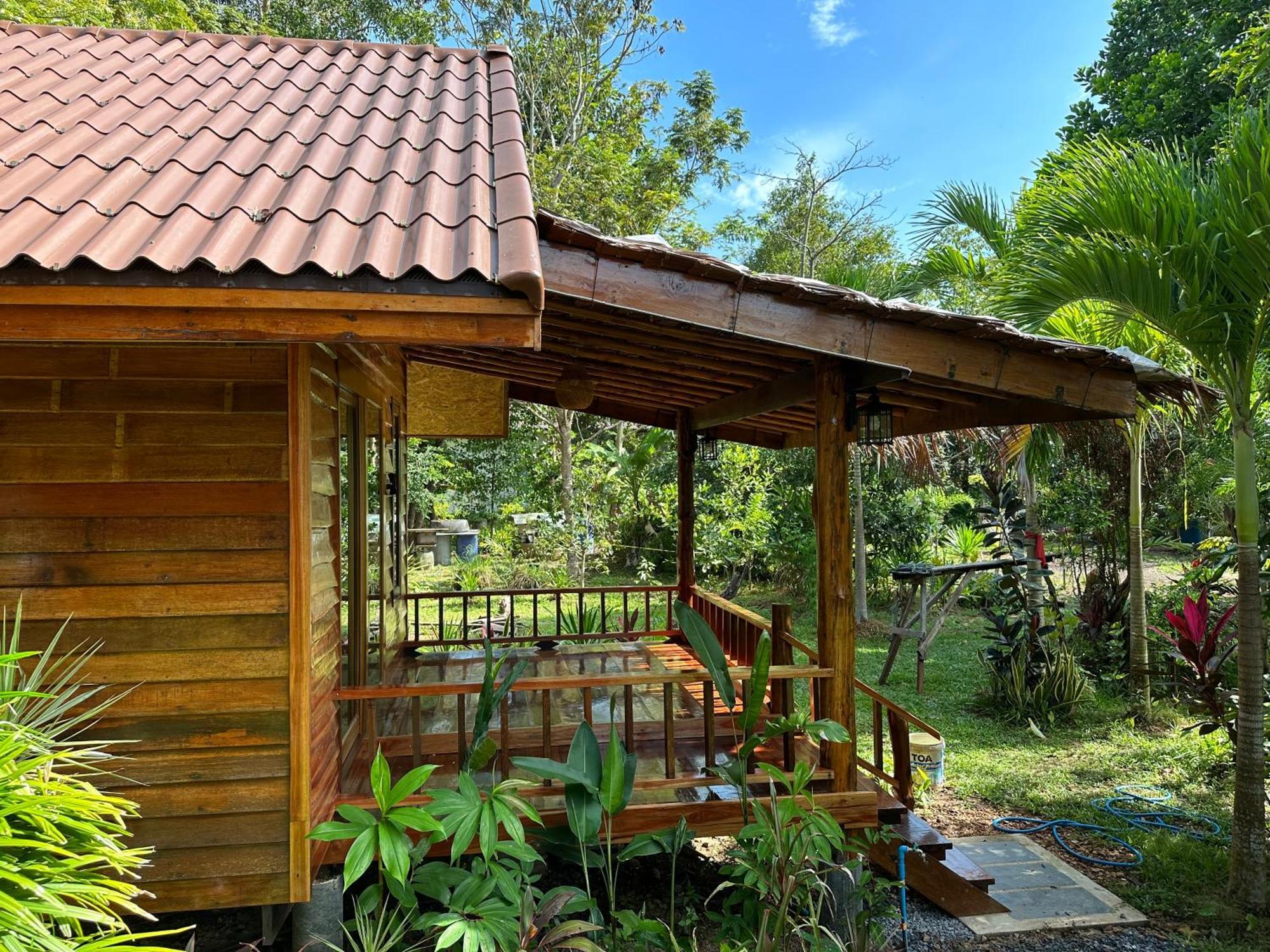 Koh Jum Bungalow & Hostel מראה חיצוני תמונה