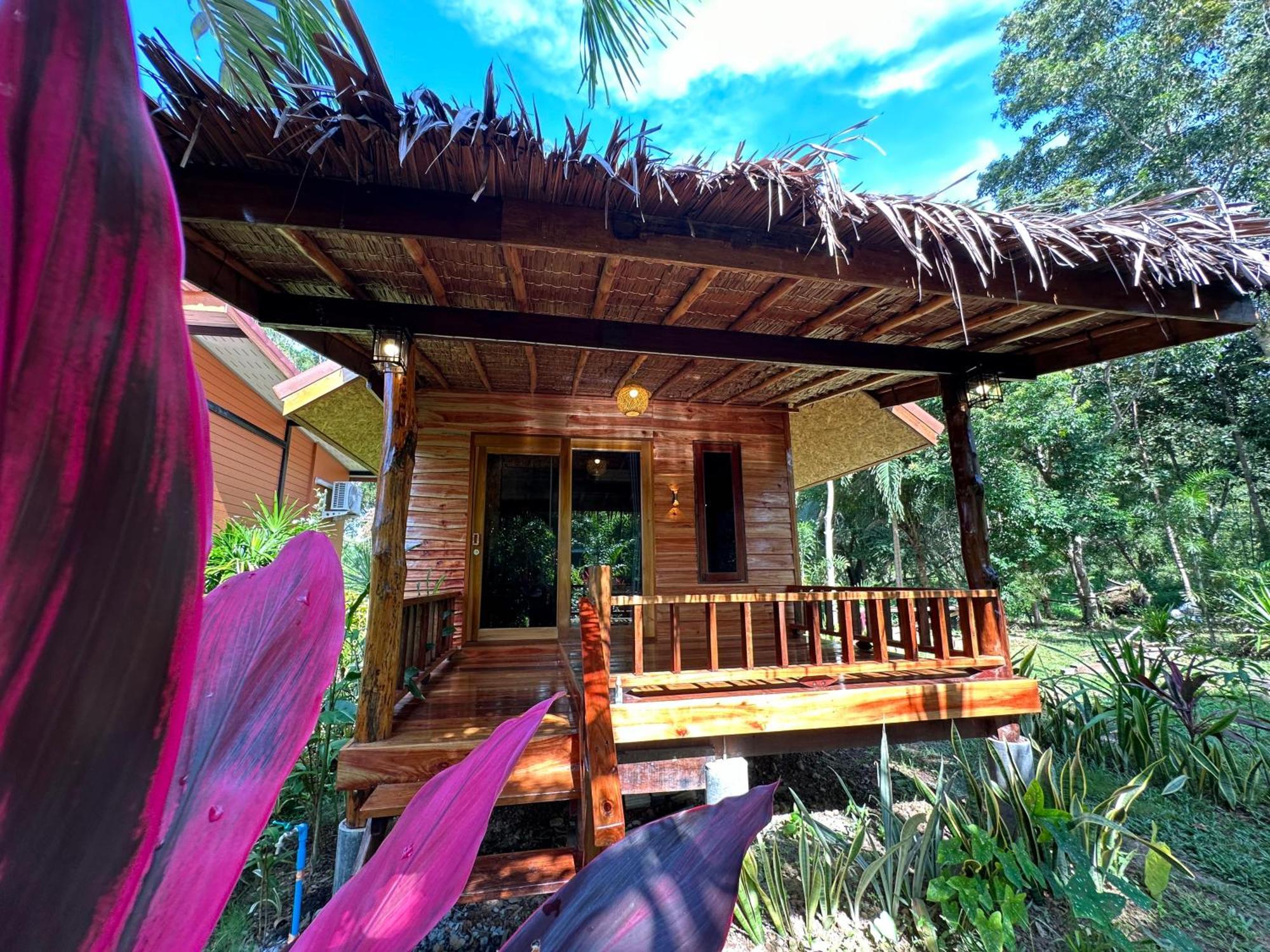 Koh Jum Bungalow & Hostel מראה חיצוני תמונה