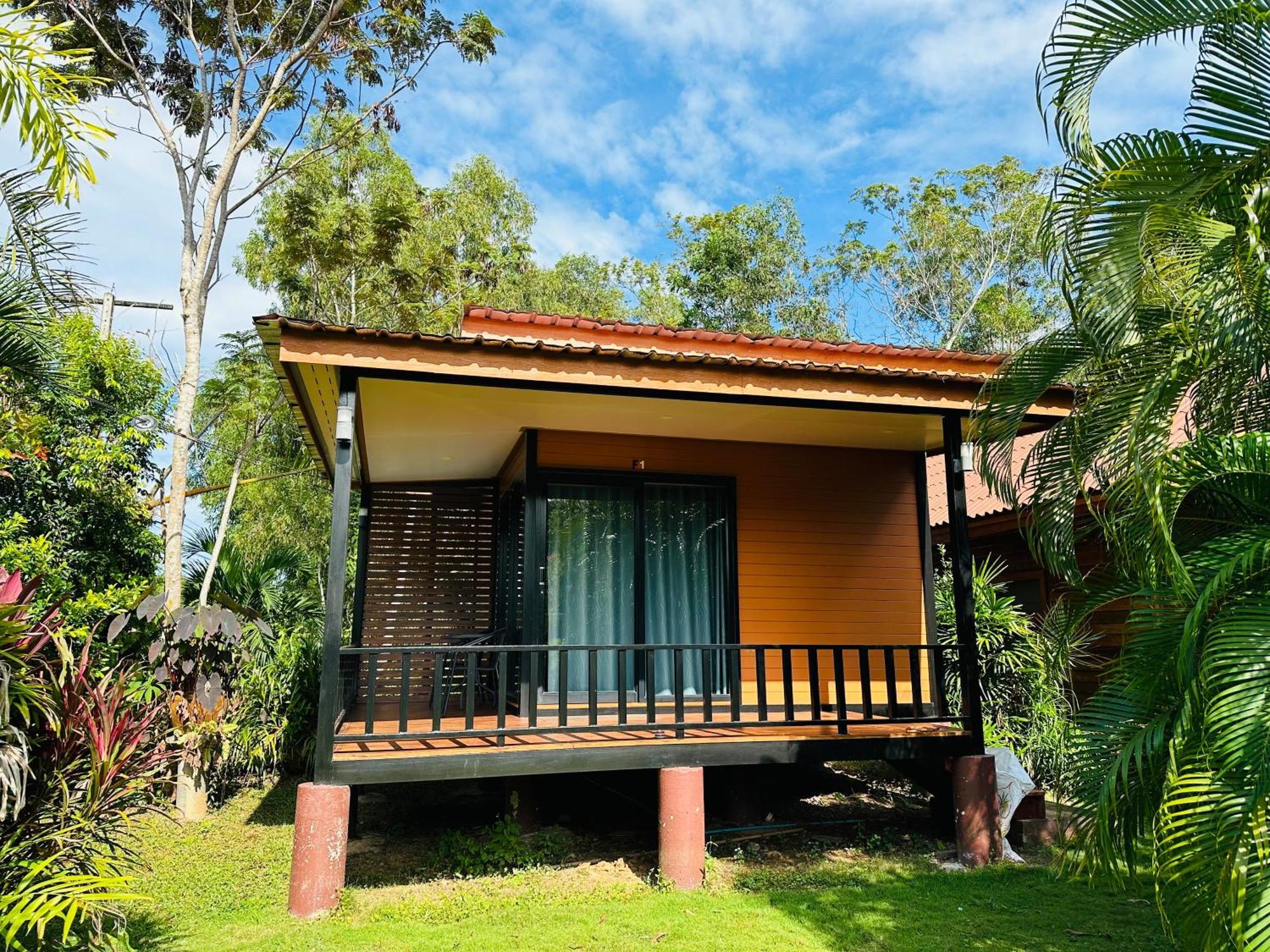 Koh Jum Bungalow & Hostel מראה חיצוני תמונה