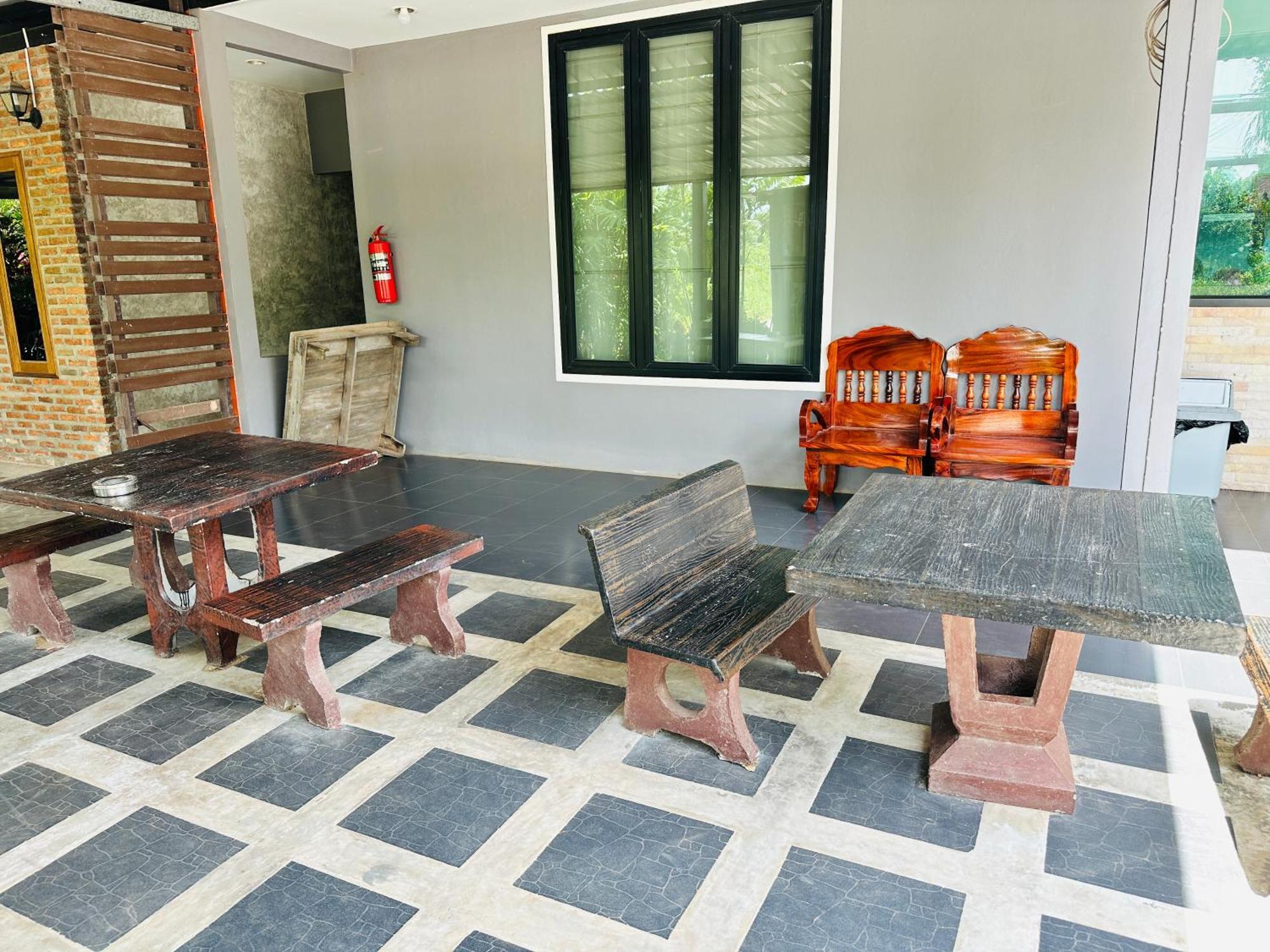 Koh Jum Bungalow & Hostel מראה חיצוני תמונה
