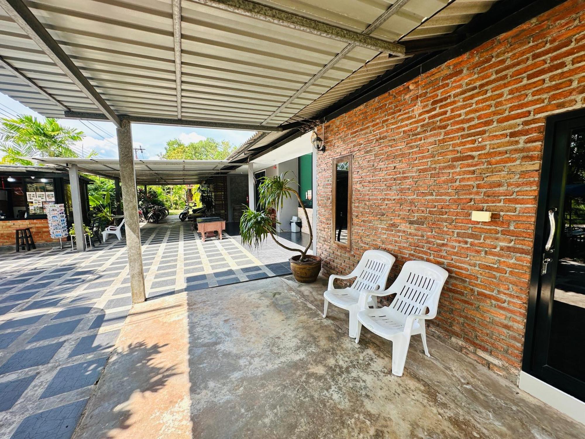 Koh Jum Bungalow & Hostel מראה חיצוני תמונה
