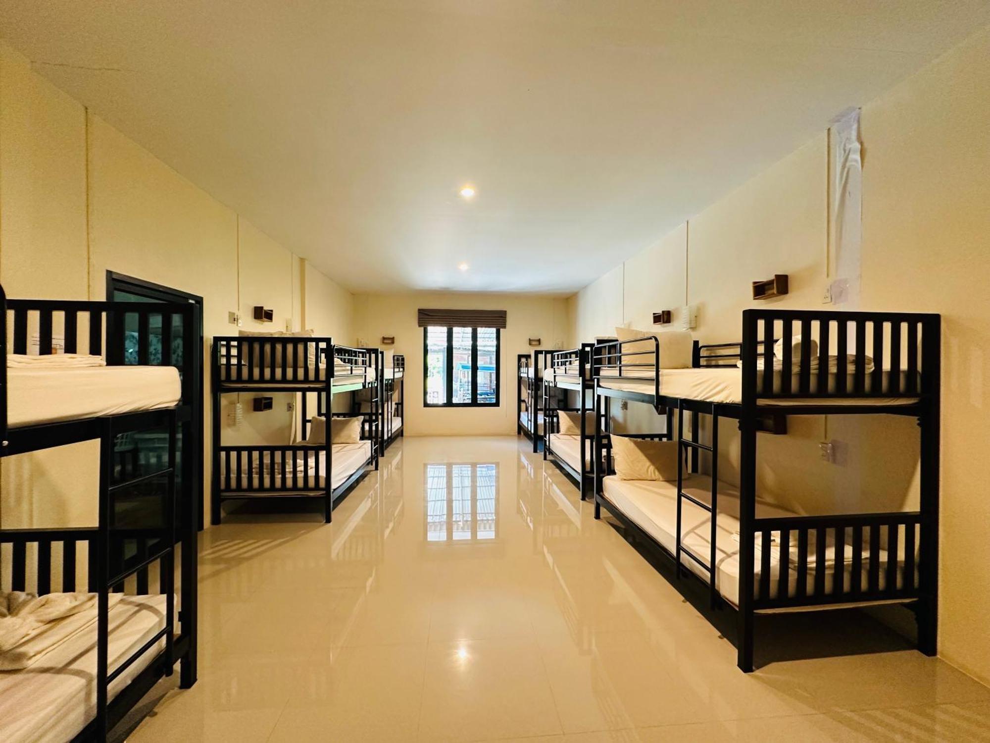 Koh Jum Bungalow & Hostel מראה חיצוני תמונה