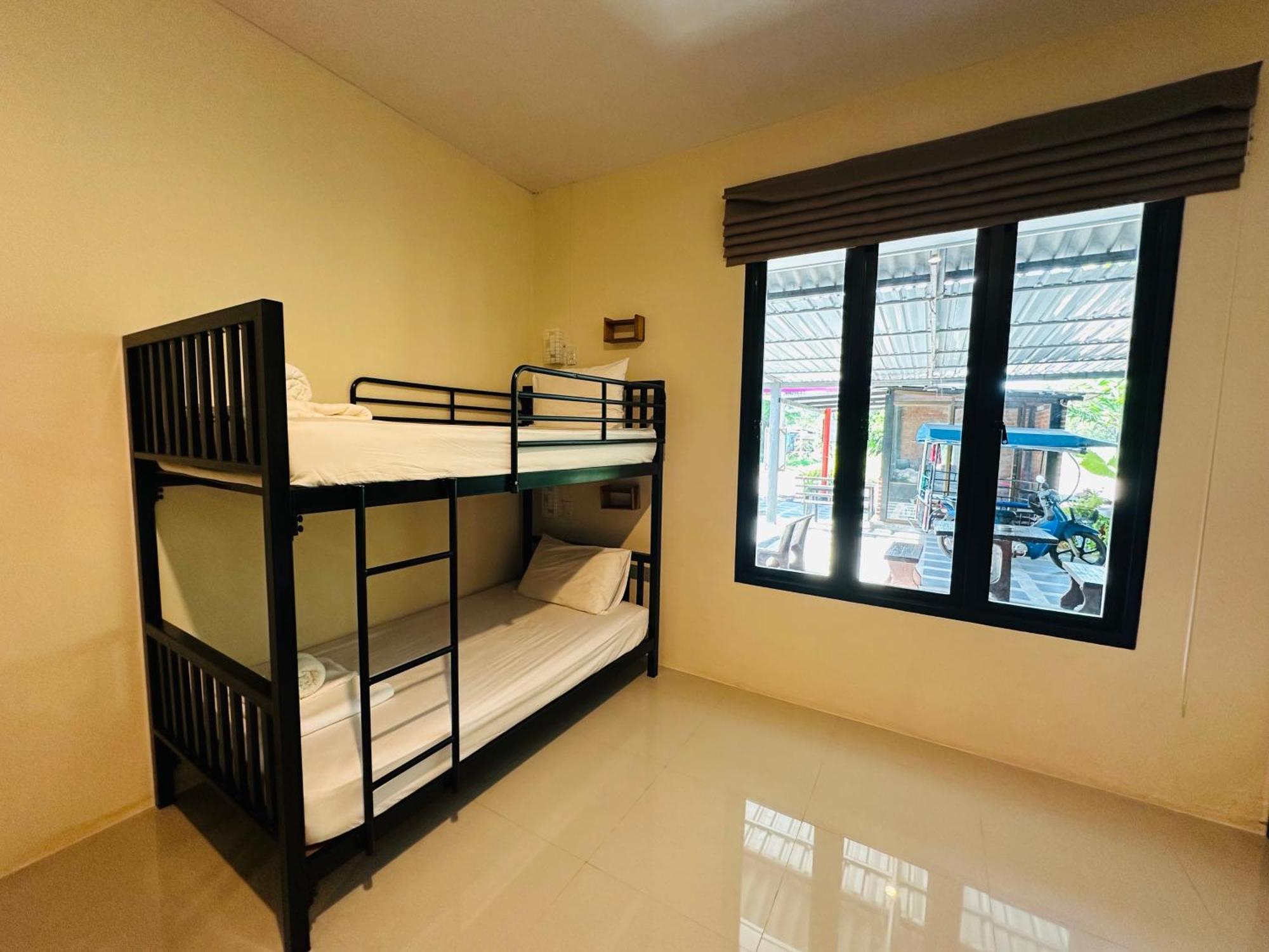 Koh Jum Bungalow & Hostel מראה חיצוני תמונה