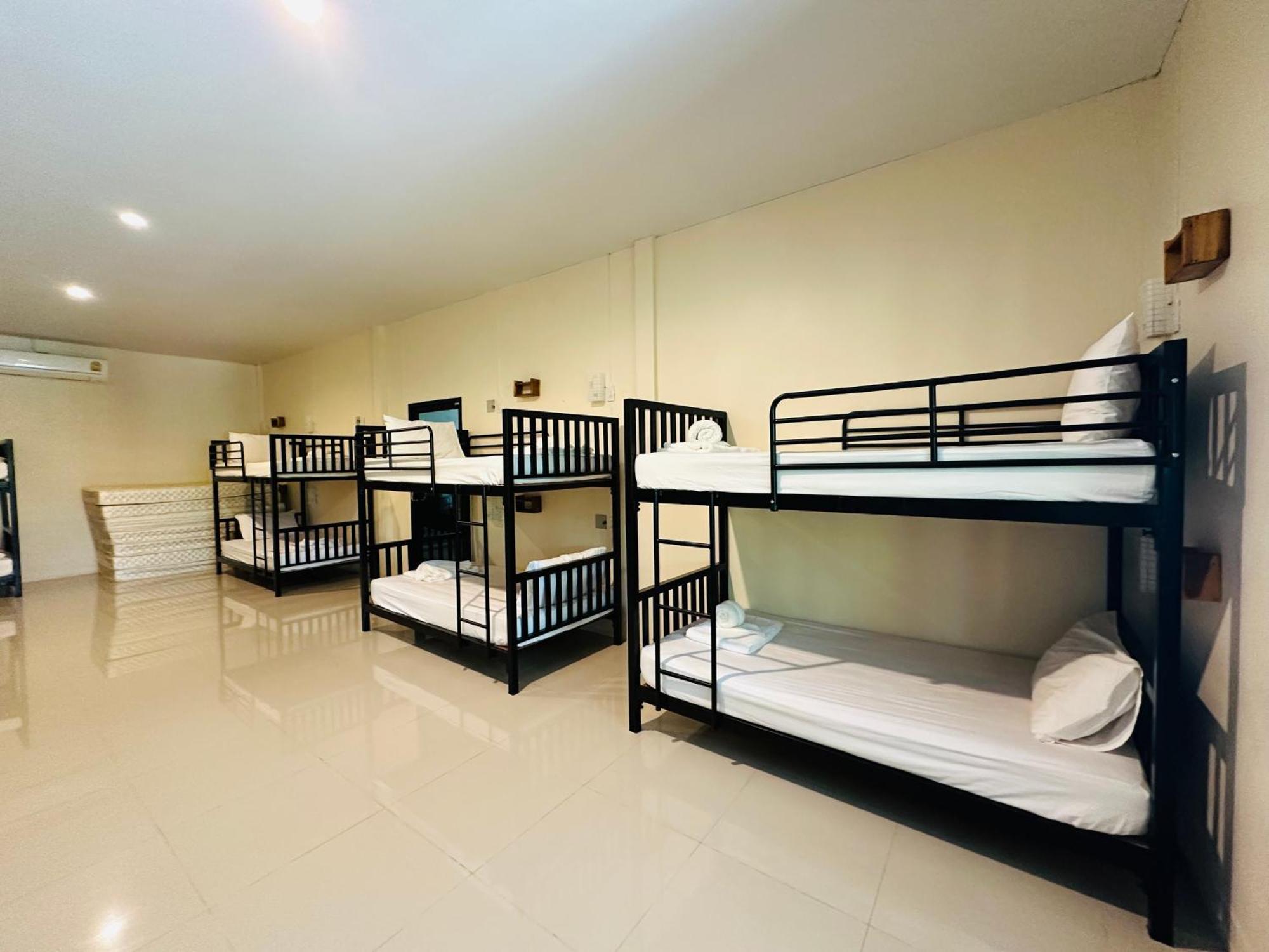 Koh Jum Bungalow & Hostel מראה חיצוני תמונה