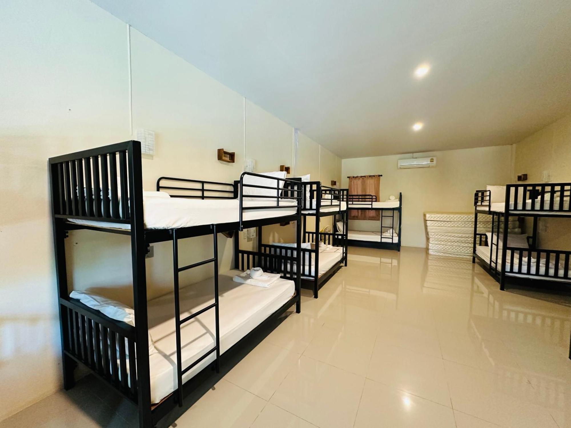 Koh Jum Bungalow & Hostel מראה חיצוני תמונה