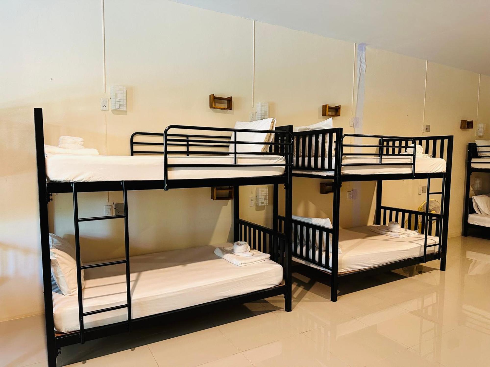 Koh Jum Bungalow & Hostel מראה חיצוני תמונה