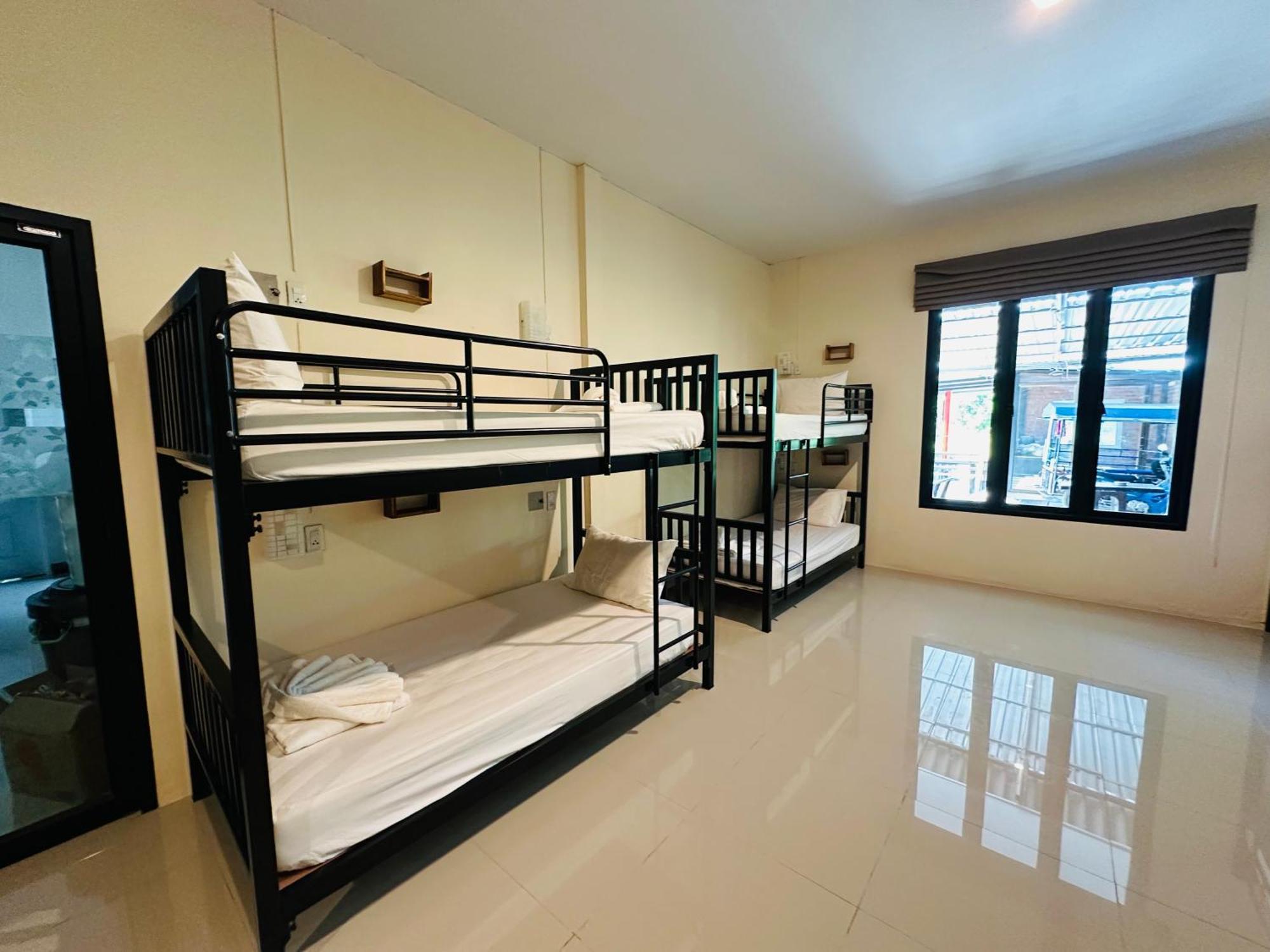 Koh Jum Bungalow & Hostel מראה חיצוני תמונה
