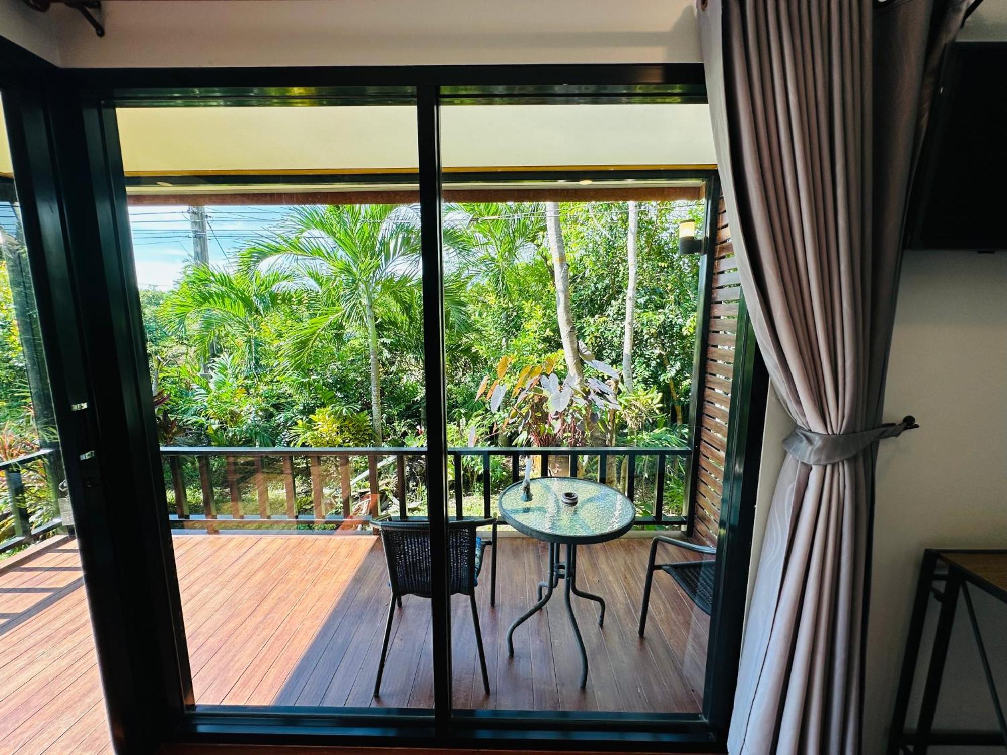 Koh Jum Bungalow & Hostel מראה חיצוני תמונה