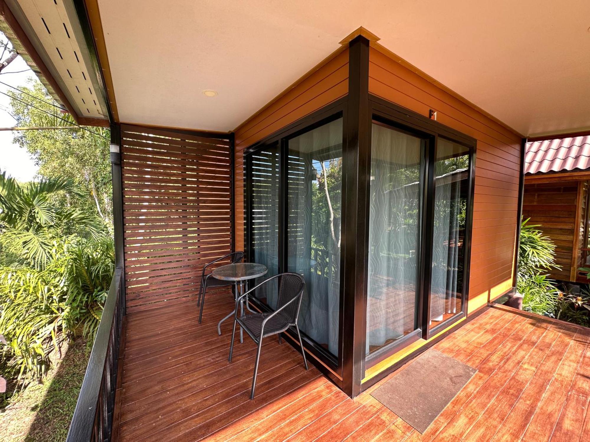 Koh Jum Bungalow & Hostel מראה חיצוני תמונה