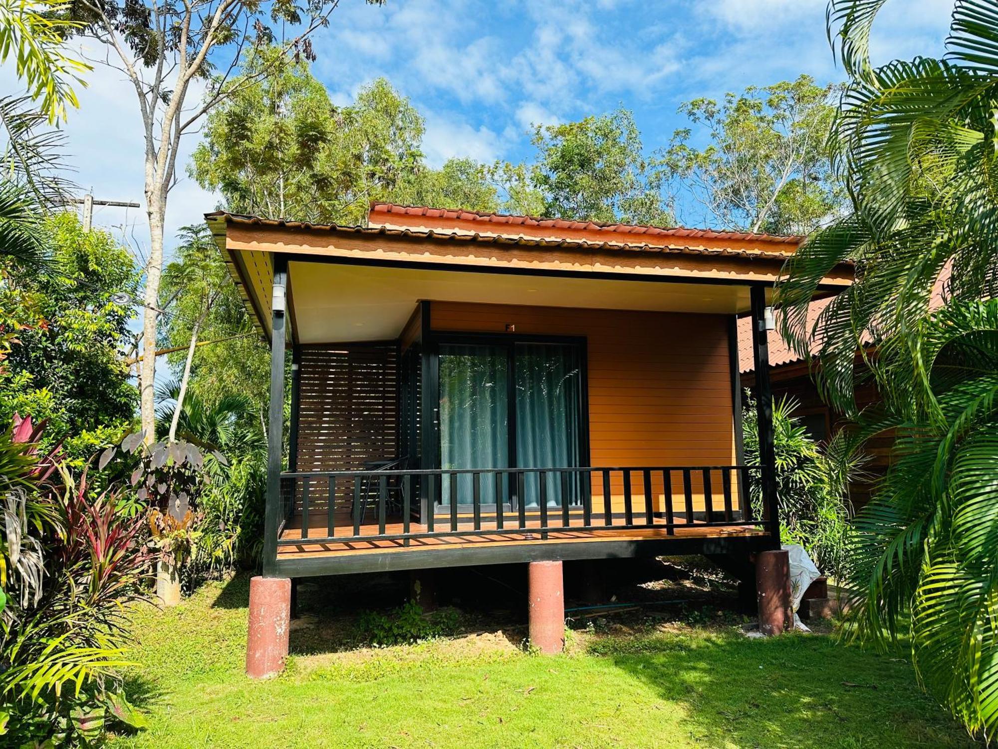 Koh Jum Bungalow & Hostel מראה חיצוני תמונה
