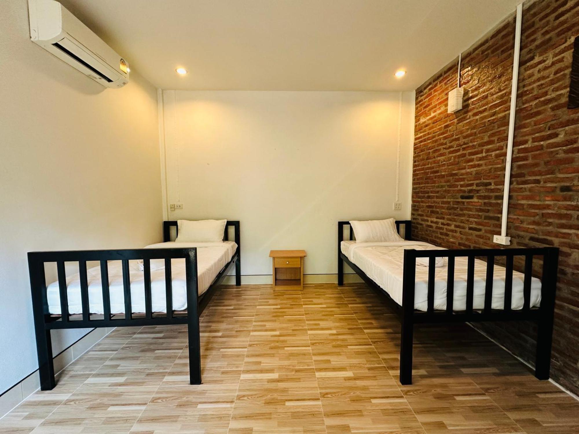 Koh Jum Bungalow & Hostel מראה חיצוני תמונה