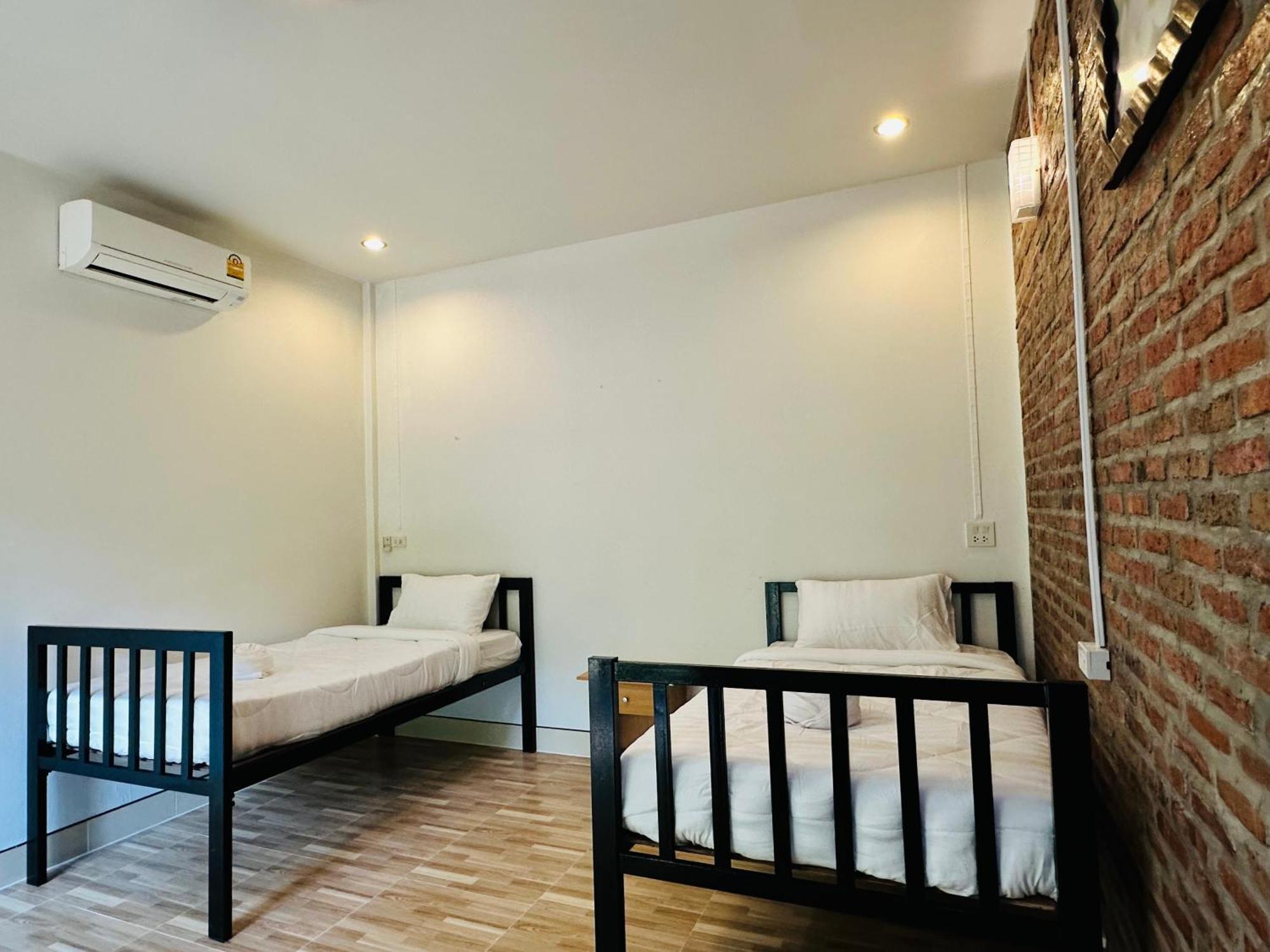 Koh Jum Bungalow & Hostel מראה חיצוני תמונה