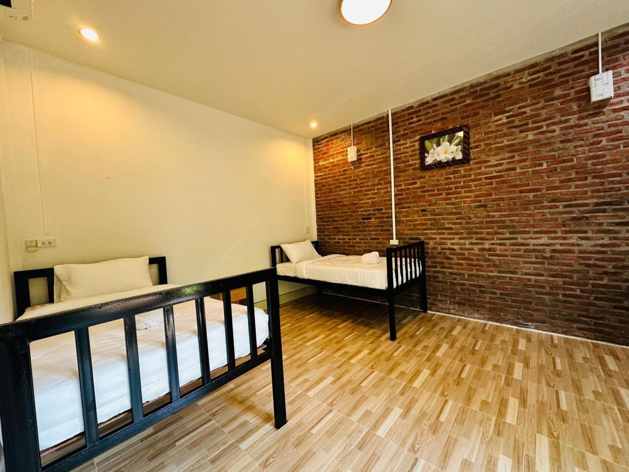 Koh Jum Bungalow & Hostel מראה חיצוני תמונה
