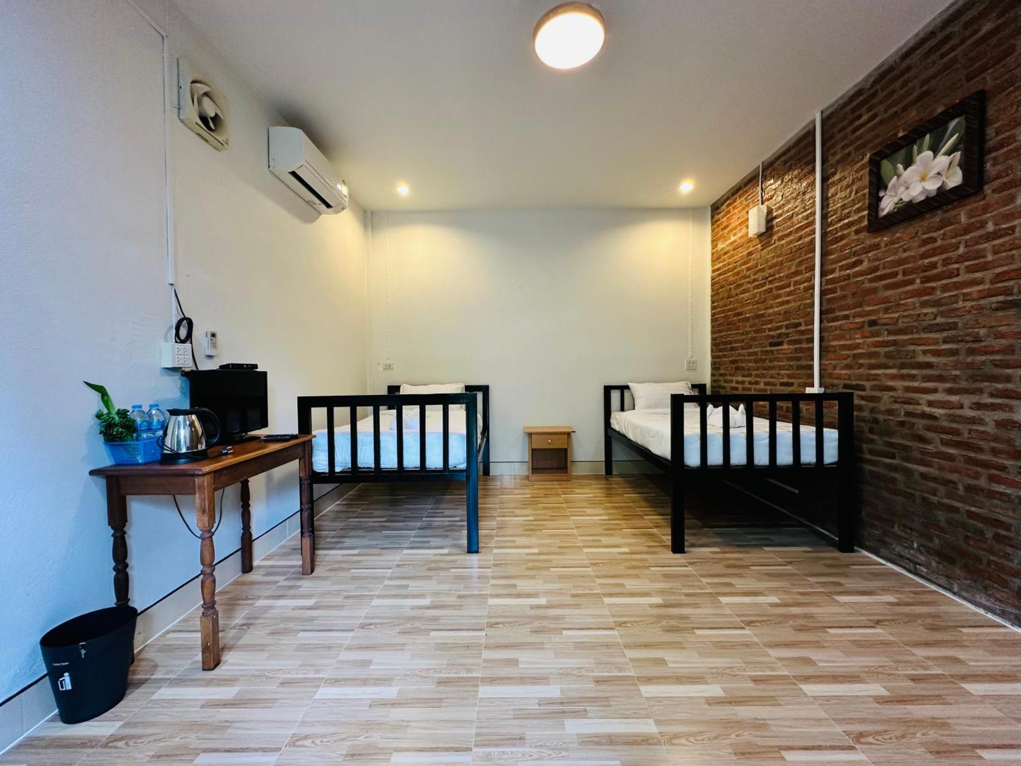 Koh Jum Bungalow & Hostel מראה חיצוני תמונה