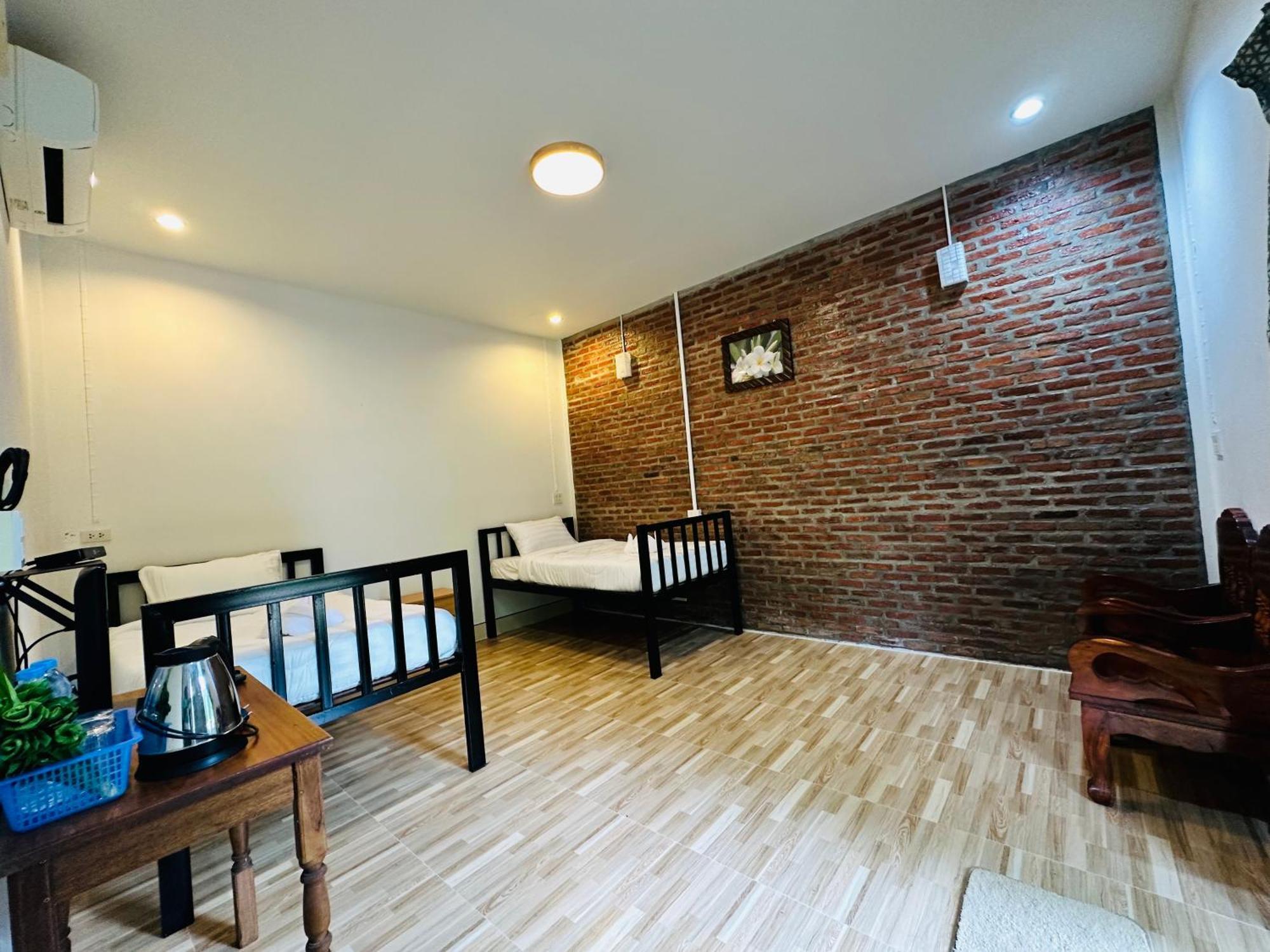 Koh Jum Bungalow & Hostel מראה חיצוני תמונה