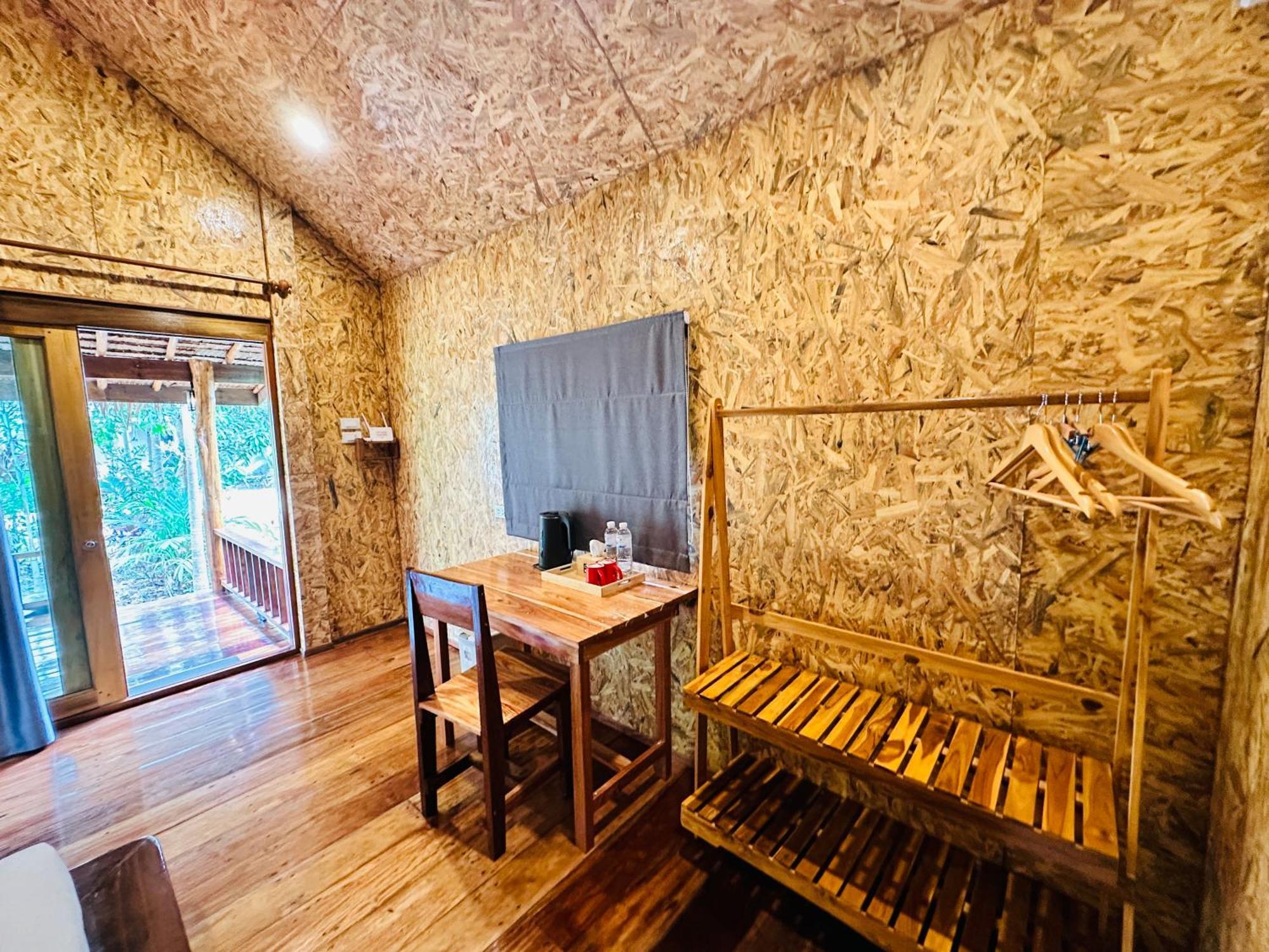 Koh Jum Bungalow & Hostel מראה חיצוני תמונה